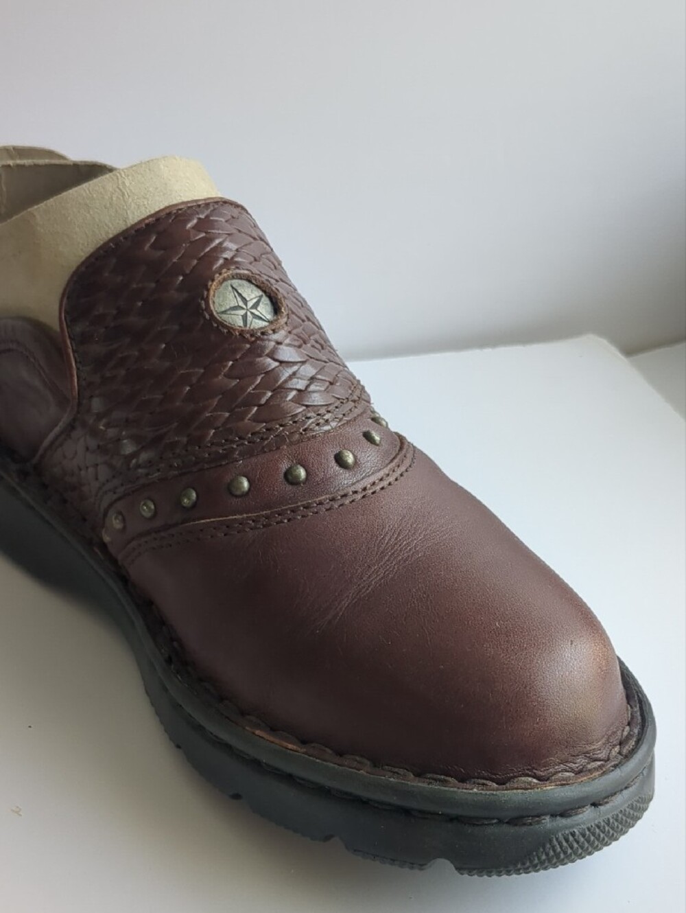 Women’s Double H Boots Brown Leather Slip-On Mules Clogs Western Stud Detail - Picture 12 of 16